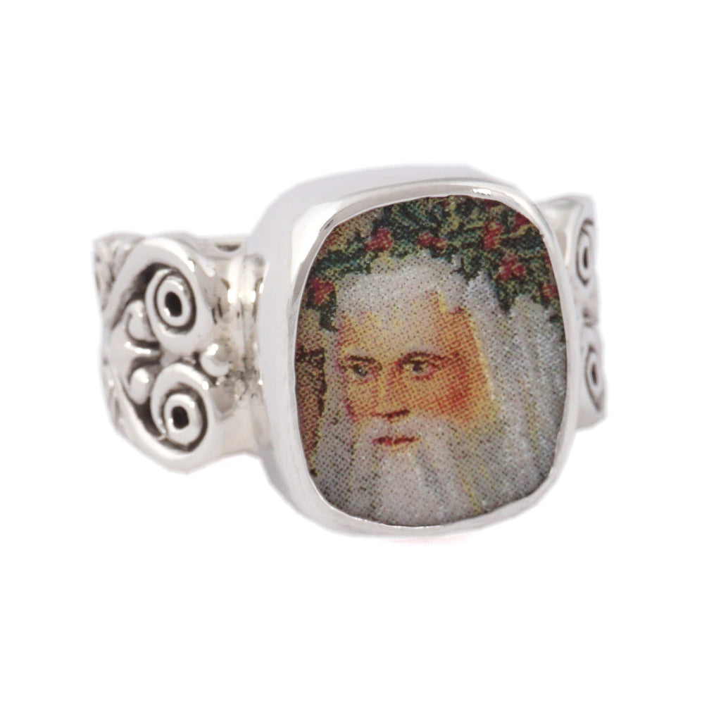 SIZE 6 Broken China Jewelry Victorian Christmas Santa with Holly Wreath Crown Sterling Ring