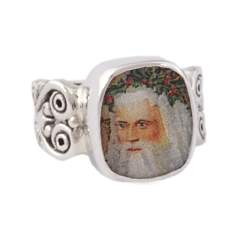 SIZE 8 Broken China Jewelry Victorian Christmas Santa with Holly Wreath Crown Sterling Ring